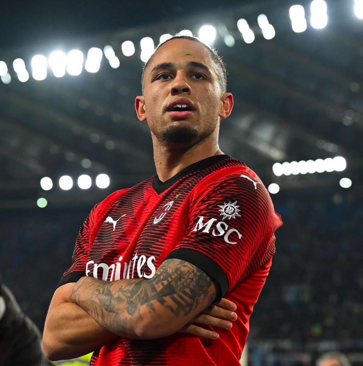 Rumor Transfer Serie A: AC Milan Tetapkan Harga Okafor setelah Brace Lawan Liverpool