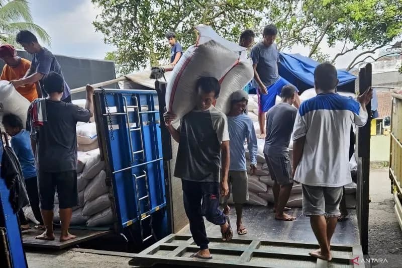 Bulog Jabar: Penyerapan Gabah Petani Sesuai dengan HPP