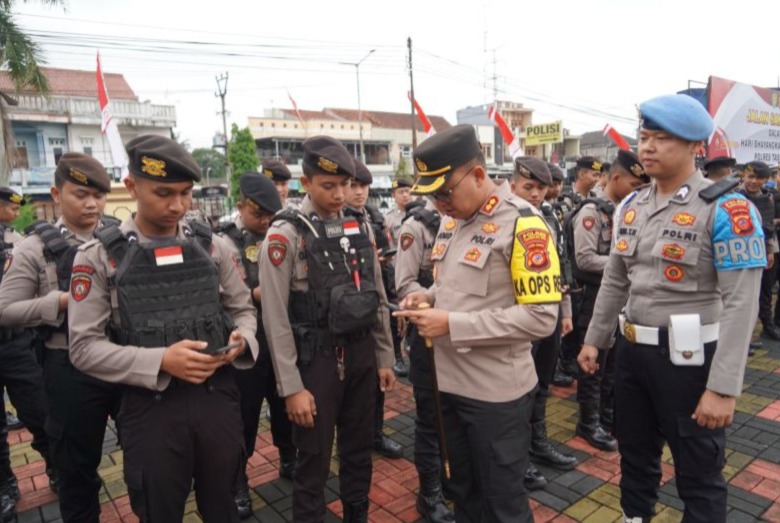 Kapolres Tasikmalaya Kota Lakukan Sidak Ponsel Untuk Pastikan Tidak Ada Judi Online