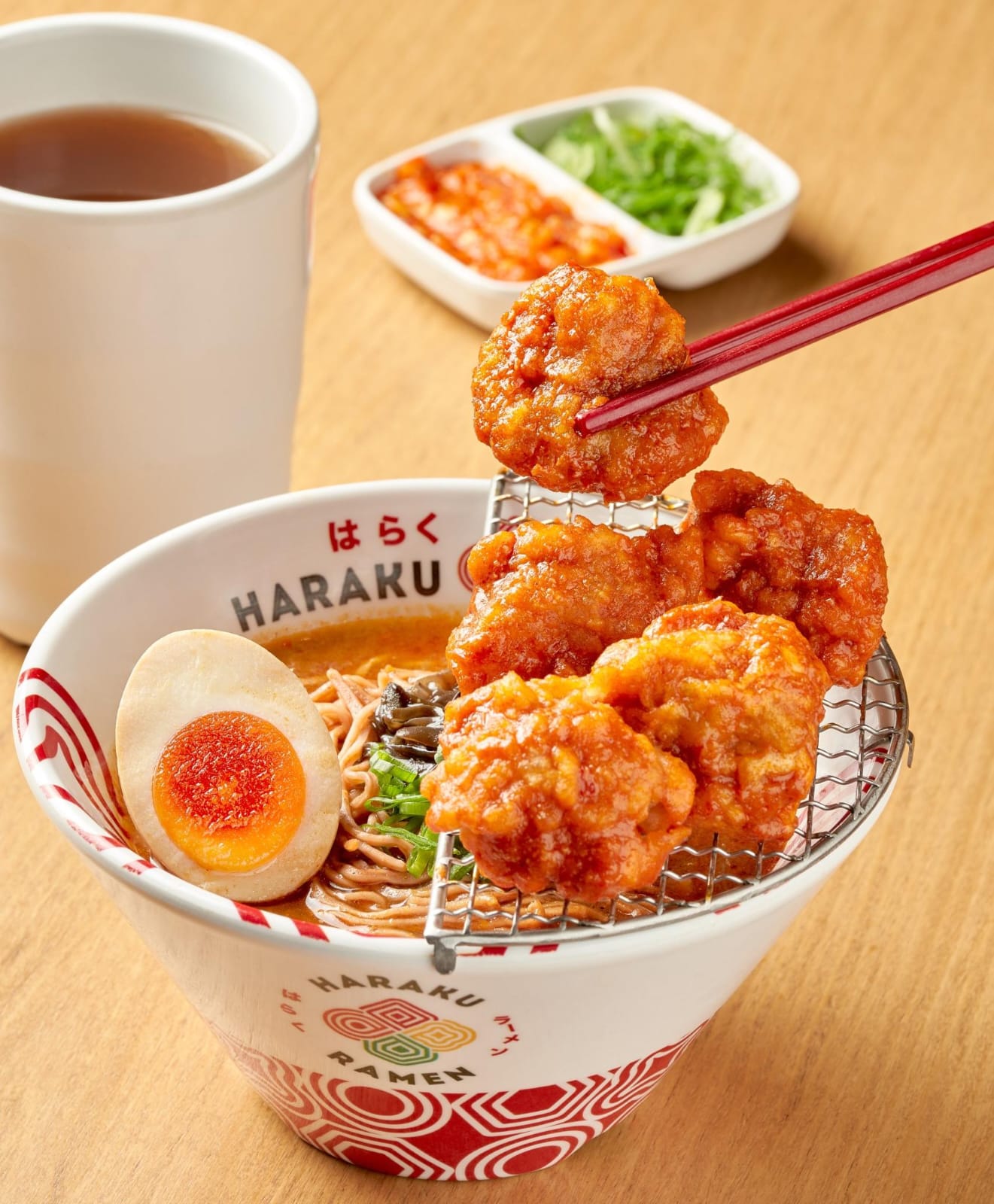 Haraku Ramen Kini Hadir di 23 Paskal, Sajikan Inovasi Bara Ramen dan Ramenini Cappuccini