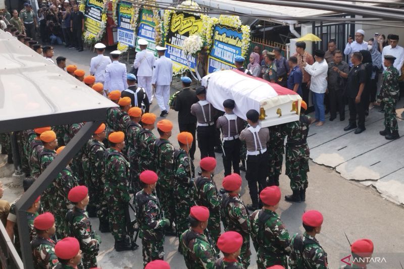 Jenazah Wakil Presiden ke-9 Hamzah Haz Diberangkatkan Menuju Pemakaman di Cisarua Bogor