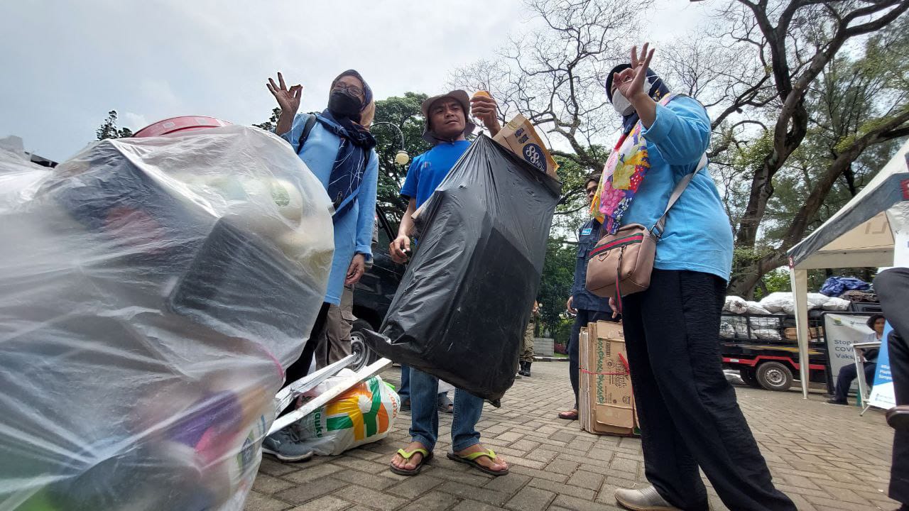 Permudah Warga Menabung, Bank Sampah Induk Kota Bandung Luncurkan BSI Go