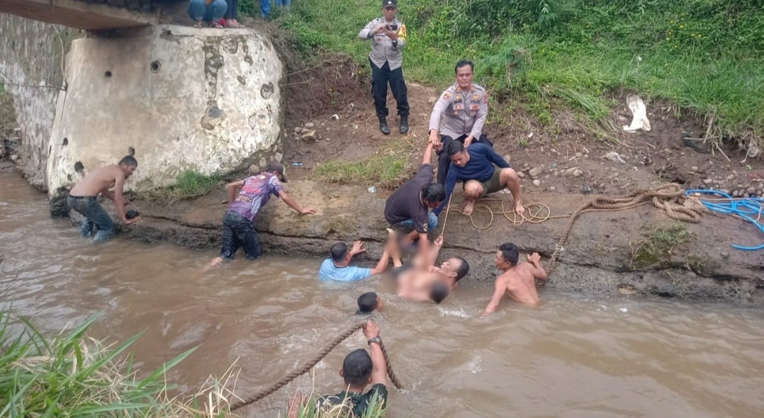 Bocah yang Tenggelam di Sungai Cisungalah Paseh Ditemukan, Polisi: Keluarga Tolak Otopsi