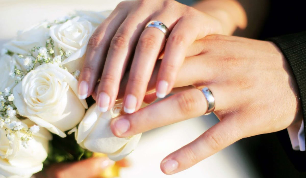 Menikah atau Mapan: Apa yang Harus Dipilih Terlebih Dahulu?