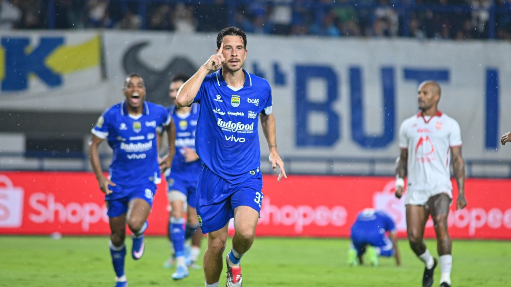 Daftar Pemain Persib Absen Lawan Madura United, Termasuk Thom Haye