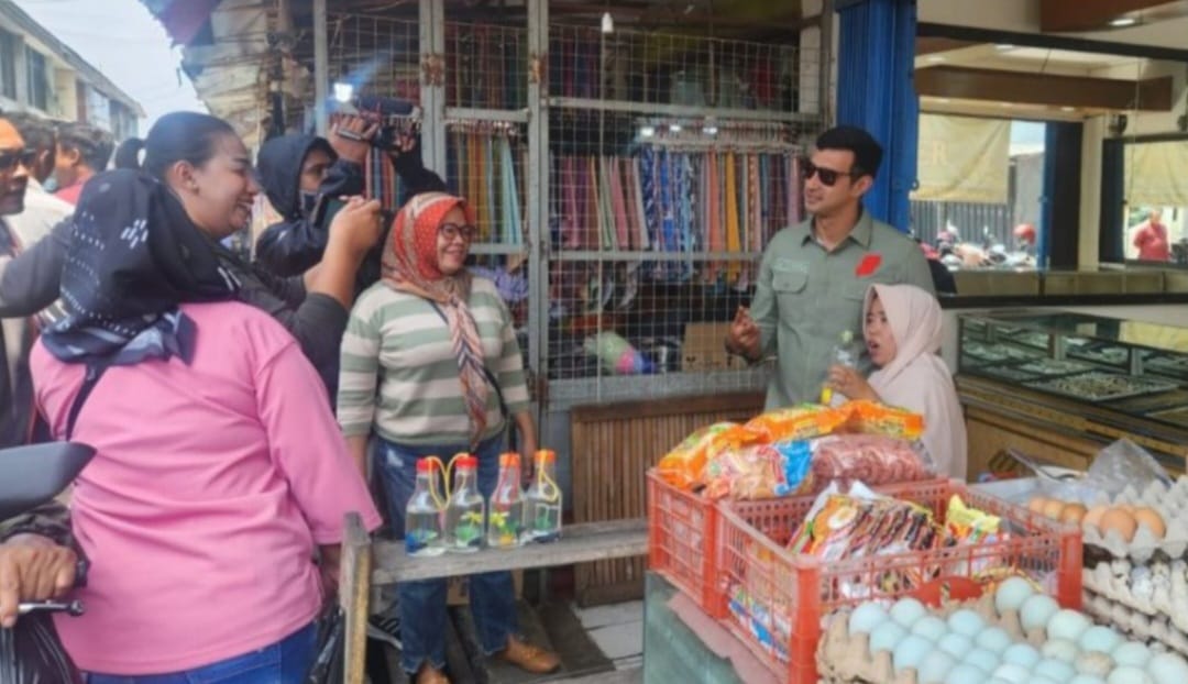 Blusukan ke Pasar di Margahayu, Cawabup Bandung Ali Syakieb Terima Sejumlah Keluhan dari Pedagang