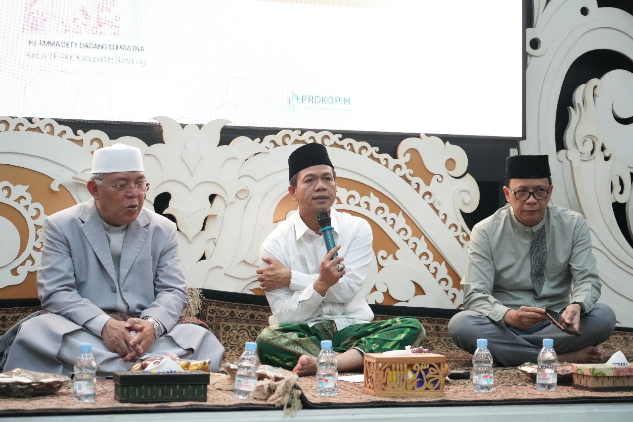 Gelar Istigosah Bersama, Bupati Ajak Warga Doakan Kabupaten Bandung Aman dan Kondusif