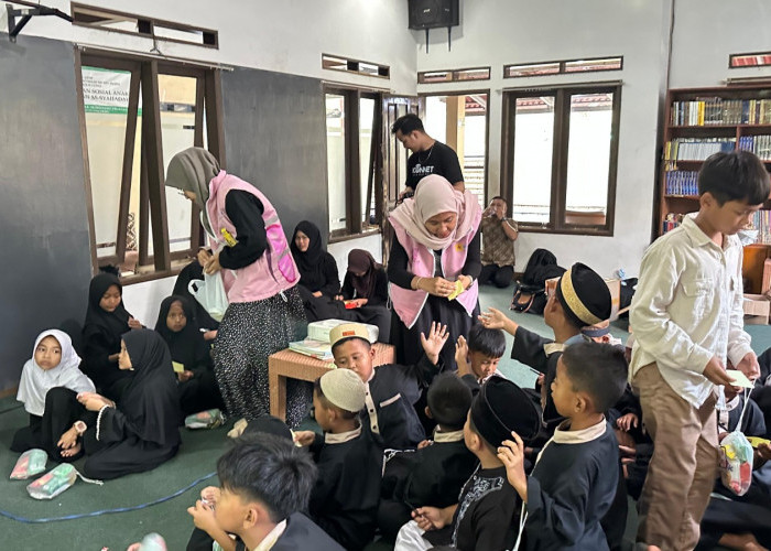Srikandi PLN Icon Plus SBU Regional Jawa Barat Rayakan Hari Anak Nasional Bersama Anak-Anak Yayasan Al-Qolam