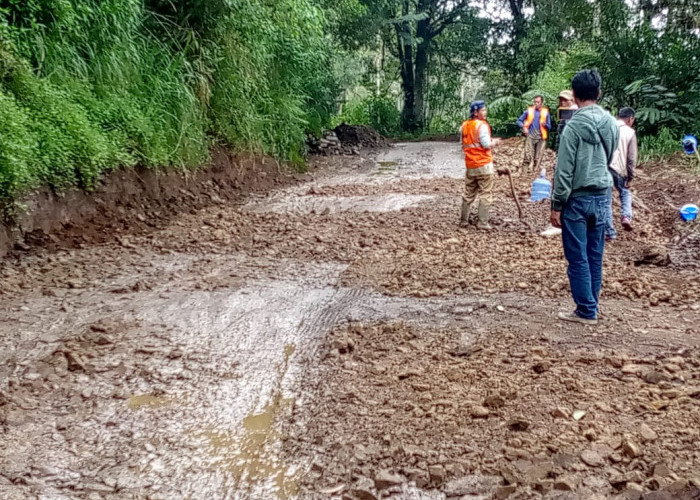 Warga Londok Haru Sambut Perbaikan Jalan: 'Tapi Tolong, Proyek Ini Harus Transparan'