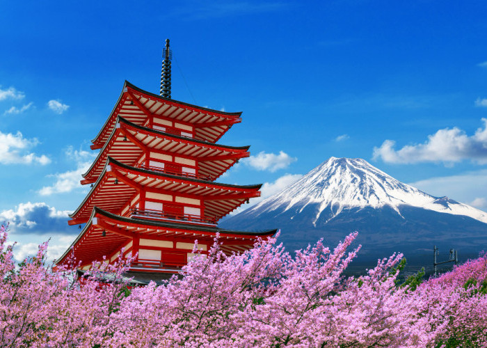 7 Destinasi Wisata Paling Populer di Jepang, No.1 Ikonik Jepang Banget!