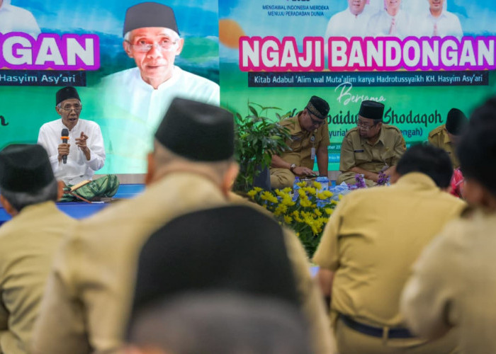 Jelang Hari Santri 2025, ASN Pemprov Jateng Ikuti Ngaji Bandongan