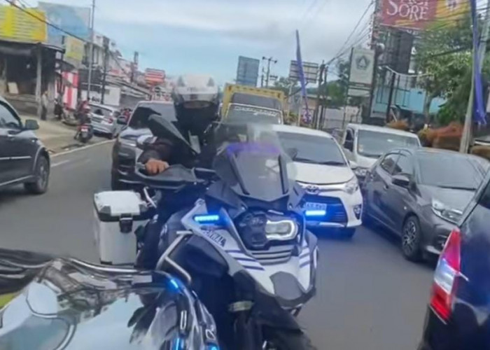Kawal Mobil Mewah Pakai Sirine Jalur Puncak, Polres Bogor: Bukan Anggota Kami