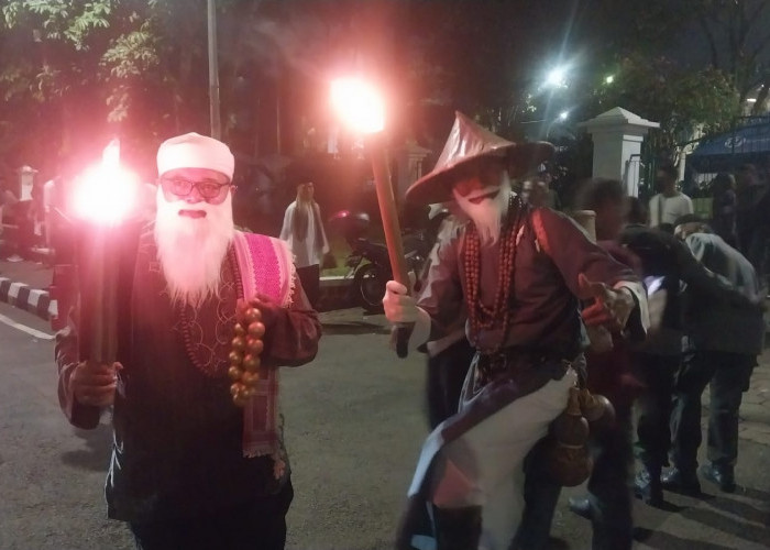 Ada Pendekar Kungfu hingga Walid di Pawai Obor Kabupaten Bogor