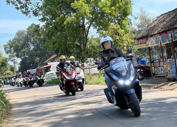  Aman dan Nyaman Touring, Ini 7 Perlengkapan Wajib Pengendara Motor