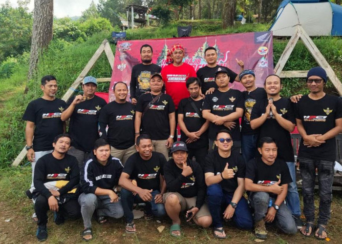 Honda PCX Club Indonesia (HPCI) Indramayu Chapter Gelar Touring Wajib Kemerdekaan dan Camping Bersama Keluarga