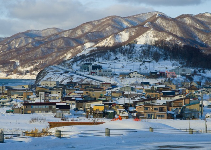 10 Destinasi Paling Terkenal di Jepang yang Wajib Dikunjungi dengan Pemandangan Memikat