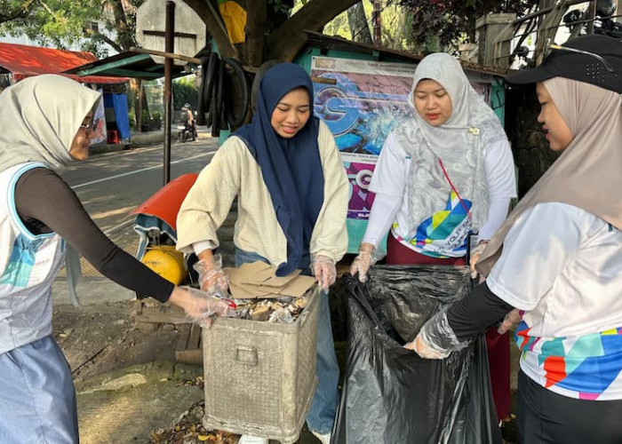 PLN Icon Plus SBU Regional Jawa Barat Gelar Aksi Zero Waste Warriors di Taman Superhero Bandung