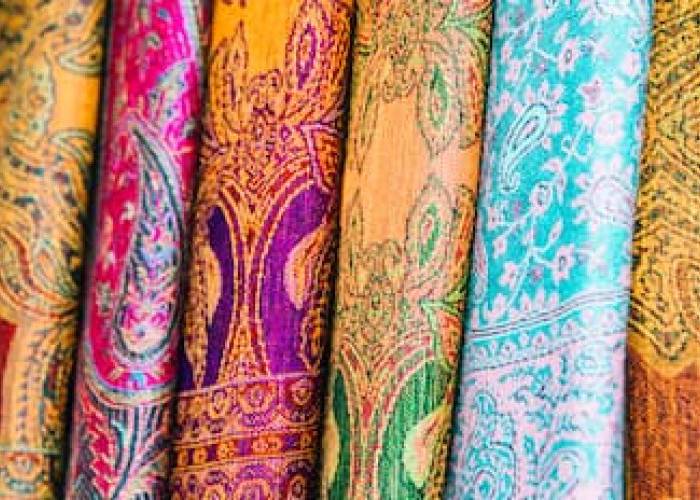 5 Rekomendasi Model Batik Tunik Modern, Sangat Menarik dan Juga Keren!   