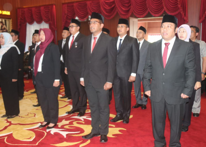 Pesan Bupati Bogor Usai Lantik 25 Pejabat Struktural dan Fungsional: Jaga Nama Baik!