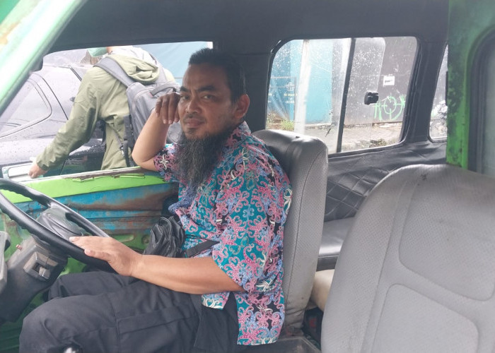 Besi Tua Hijau di Jalan Mayor Oking Masih dapat Bertarung di Setiap Kilometer