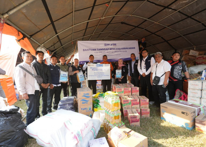 BRI Region 9 Bandung Salurkan Bantuan untuk Kampung Adat Ciptamulya