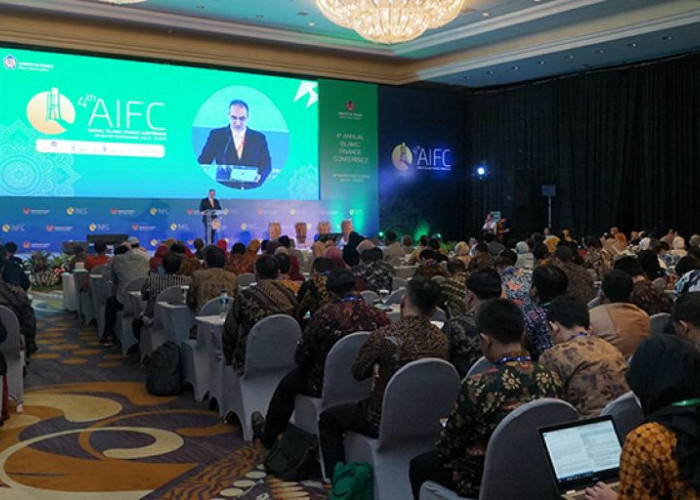 Konferensi Keuangan Islam Tahunan ke-7: Mendorong Peran Ekonomi Halal dalam Mengatasi Ketidakpastian Global