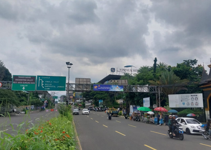 Polisi Terapkan One Way di Lalu Lintas Arah Jakarta Siang Ini