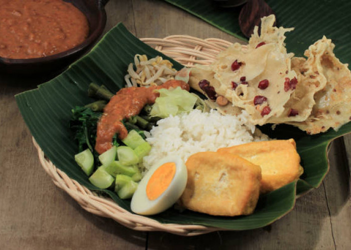 9 Rekomendasi Kuliner Paling Enak, Terkenal, dan Legendaris di Semarang Wajib Banget Dicoba! 