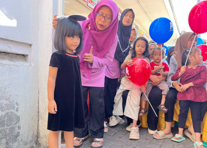 Alfamidi Edukasi 200 Keluarga Balita di Garut tentang Pola Asuh dan Kesehatan Gigi