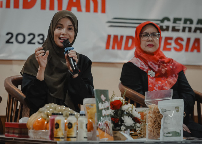Bertemu Pelaku UMKM Bandung Barat, Istri Ganjar Pranowo Kagum dengan Produk Gula Stevia   