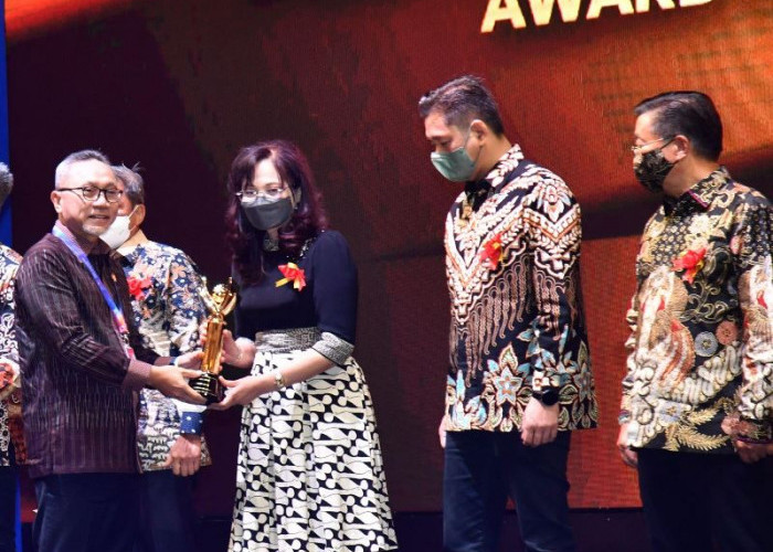 Bio Farma Kembali Meraih Penghargaan Primaniyarta di Ajang Trade Expo Indonesia ke-37