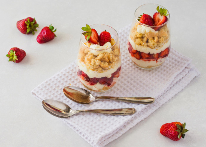 7 Ide Dessert Strawberry yang Praktis dan Mudah Dibuat Dirumah