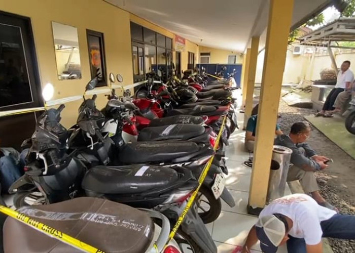 Polsek Gunung Putri Amankan 82 Motor Hasil Tarikan Debt Collector Ilegal