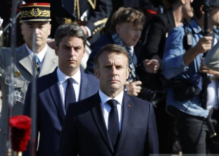 Demonstran Desak Emmanuel Macron untuk Tunjuk PM dari Aliansi Sayap Kiri 