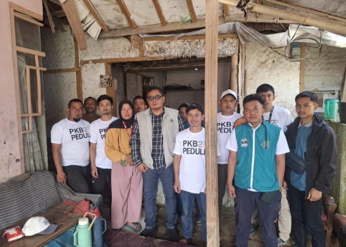 Harlah PKB ke-27, Legislator PKB Kabupaten Bandung Hadiat Bedah Rumah Warga Nengkelan Ciwidey