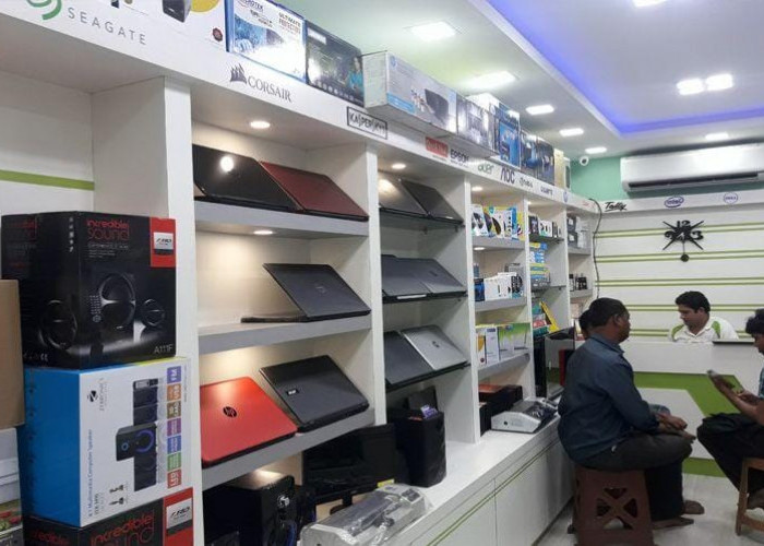 Sensasi Pegang Langsung: Faktor yang Menentukan Keputusan Beli Produk Elektronik di Indonesia