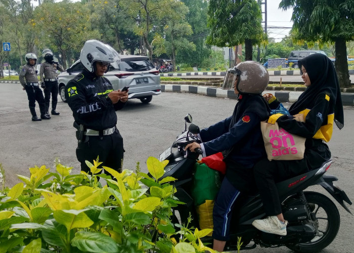 Penertiban Lalu Lintas di Cibinong Bogor: 105 Kendaraan Diperiksa, 70 Dikenakan Tilang