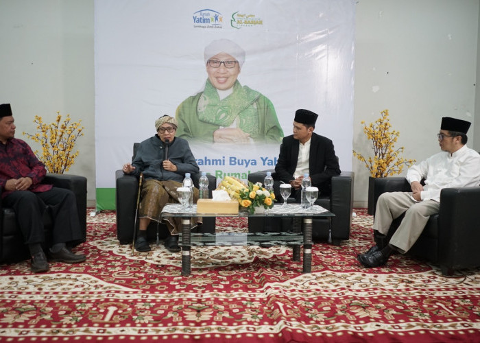 Buya Yahya Beri Nasihat dan Doa Penguatan Amanah pada Acara Silaturahmi di Kantor Pusat Rumah Yatim