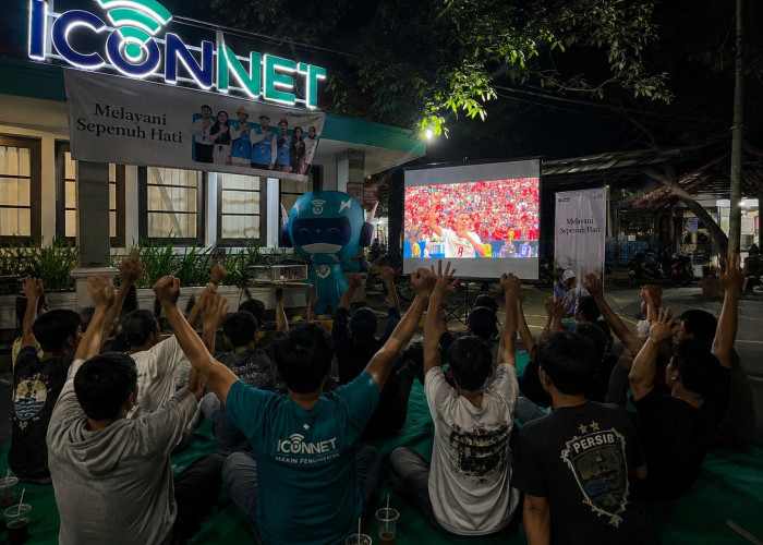 Goal Bareng Coni, PLN Icon Plus Jawa Barat Hadirkan Keseruan Nobar Bola Gembira Bersama Masyarakat