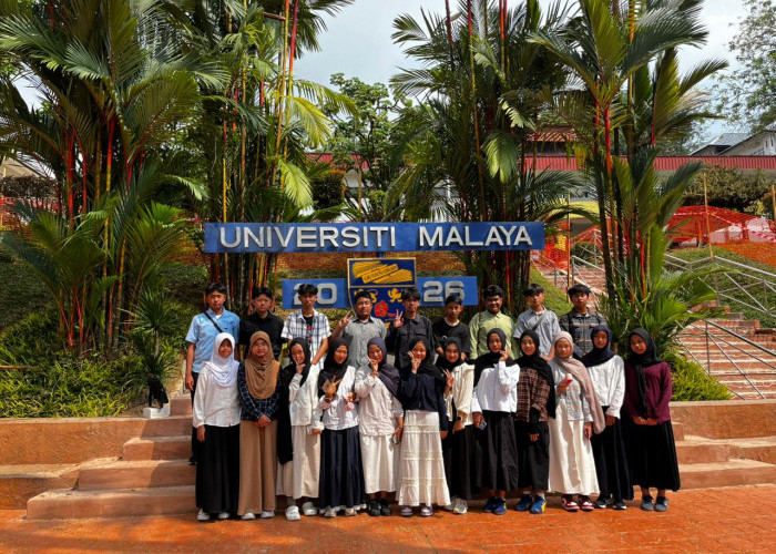 Ratusan Siswa-Siswi SMP PCI Melakukan Perjalanan Bandung-Jogyakarta