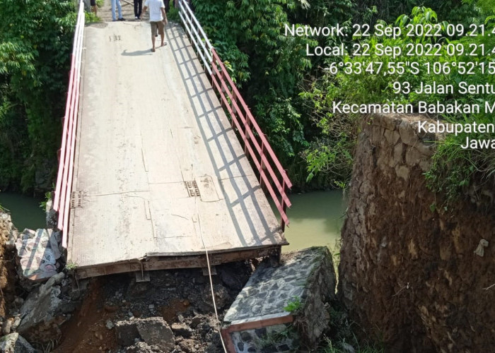 Jembatan Cicadas Ambruk, Warga Berharap Diperbaiki Secepatnya 