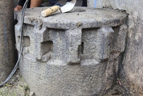Benda Mirip Penggiling Tebu Kuno Ditemukan di Pinggir Jalan Bekasi, Begini Bentuknya