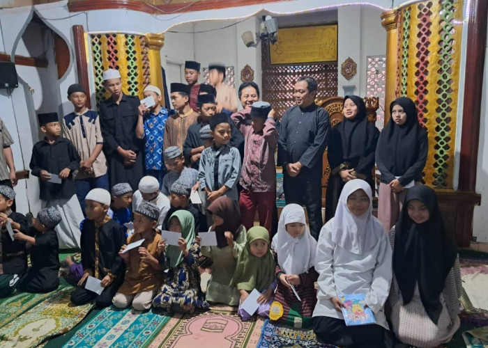 Syukuran Pilkada Beres Tanpa Ekses, DPUTR Kabupaten Bandung Santuni 30 Anak Yatim Piatu di Soreang