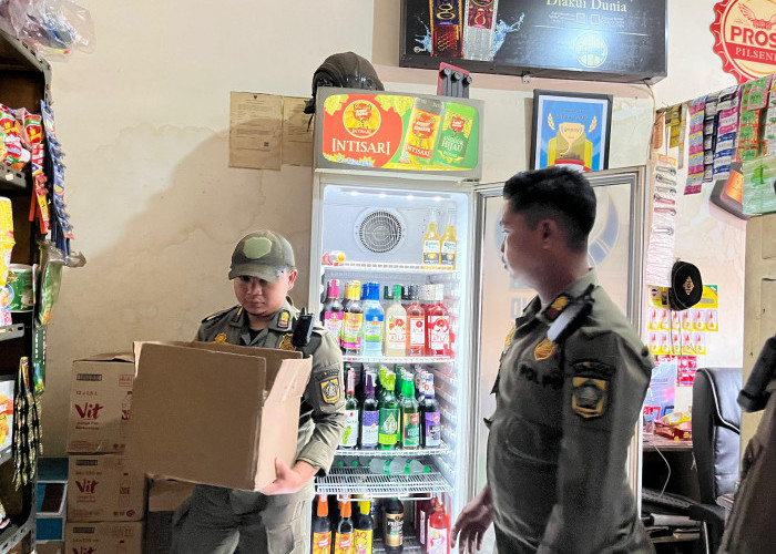 Satpol PP Kabupaten Bogor Amankan 804 Botol Miras
