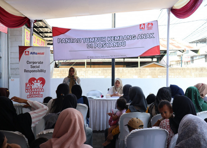 Edukasi 100 Keluarga di Sukabumi, Alfamidi Ajak Pantau Tumbuh Kembang Anak di Posyandu
