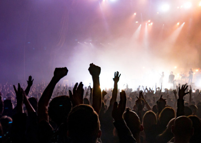 6 Alasan Mengapa Harga Tiket Konser di Indonesia Mahal Banget, Lebih Mahal dari Singapura