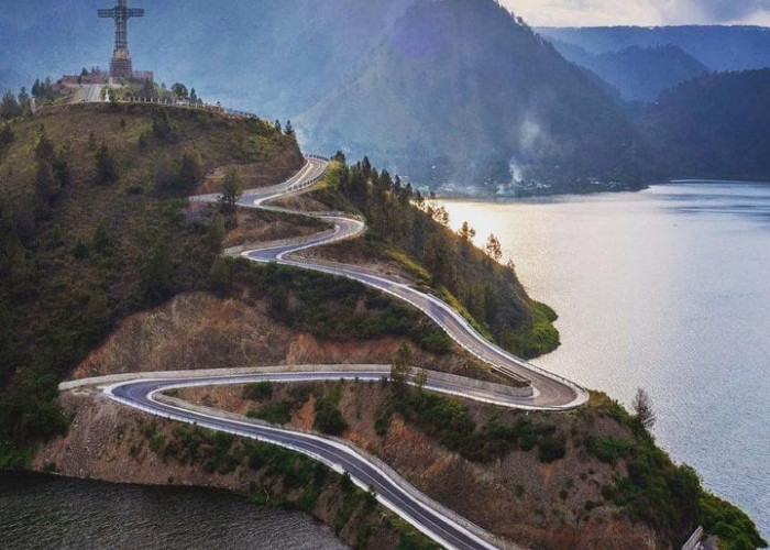 Keindahan yang Tersembunyi di Danau Toba: Bukit Sibea-Bea, Vibes-nya Mirip di Luar Negeri!