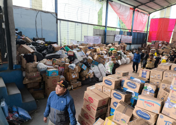 Alkindo Group Salurkan Bantuan Kemanusiaan untuk Korban Bencana Longsor Kampung Pasir Kuning, Cisarua