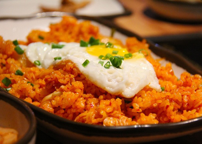 Cara Membuat Nasi Goreng Kimchi Super Lezat