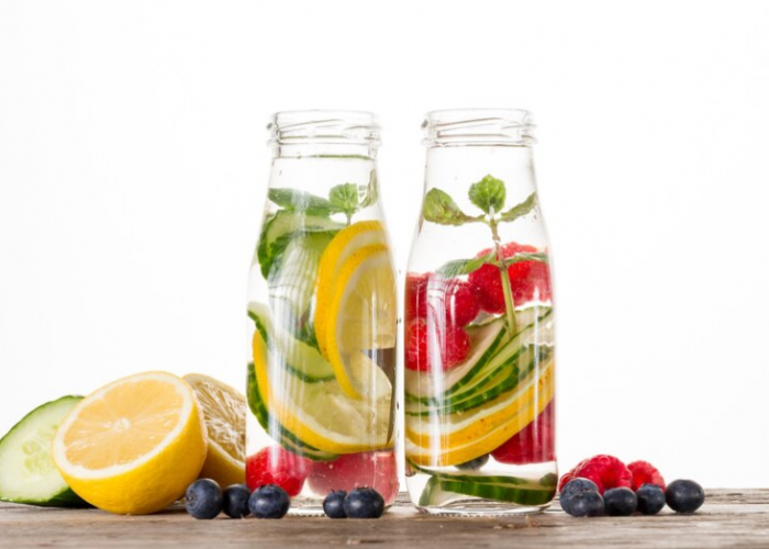 5 Kombinasi Buah untuk Infused Water yang Bikin Kulit Sehat